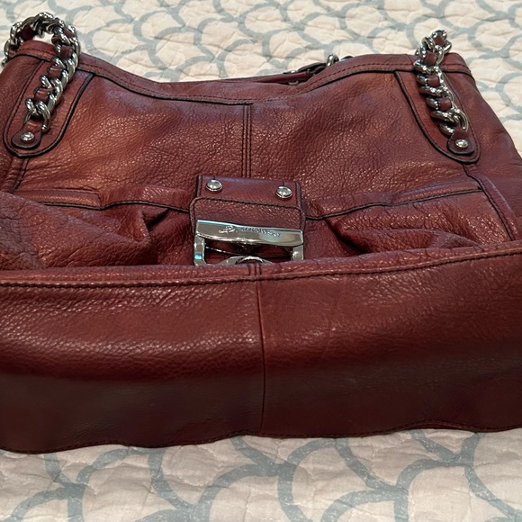 B.Makowsky rich brown leather shoulder bag. This leather is so soft and dreamy. - Picture 5 of 6